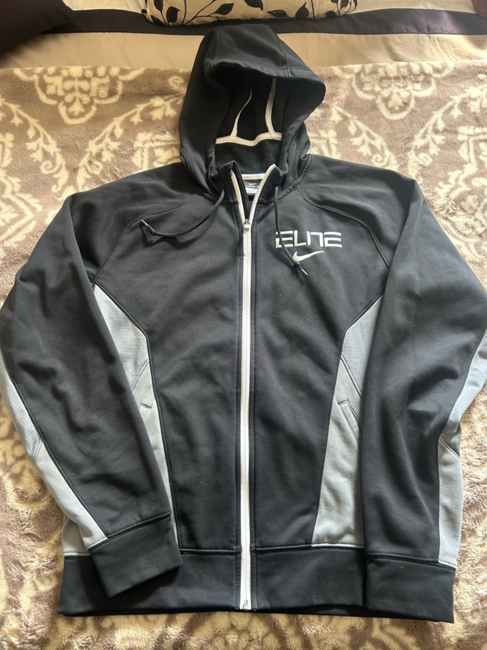 Nike Elite Black and Gray Full-Zip Hooded Performance Jacket
